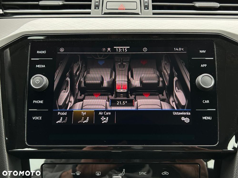 Volkswagen Passat - 34