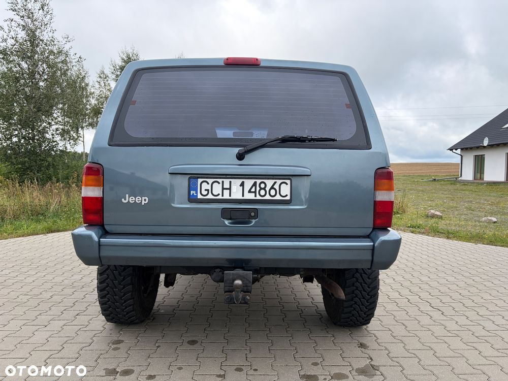 Jeep Cherokee 4.0 Limited - 5