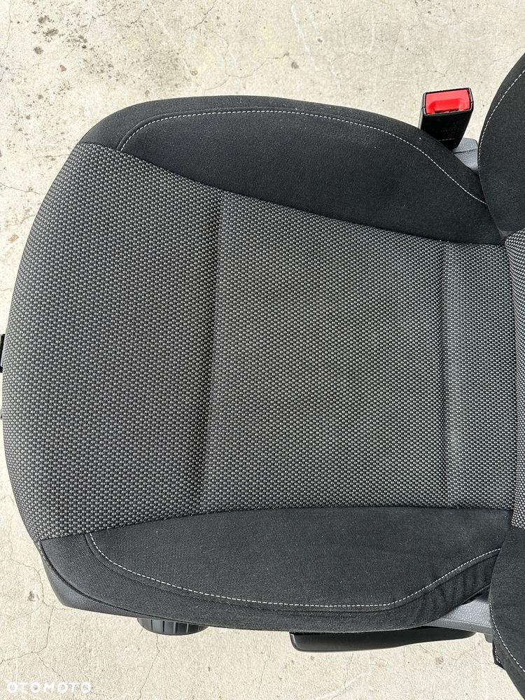 Mercedes v klasa  vito 447 fotel przedni LEWY  suntiago Metris EQV   Lędźwie podłokietnik - 2