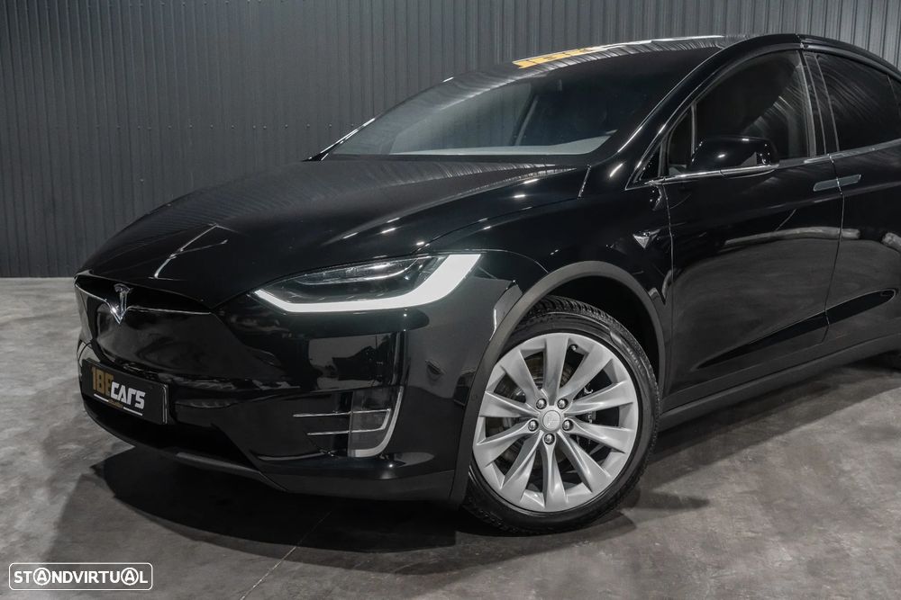 Tesla Model X 100D - 34
