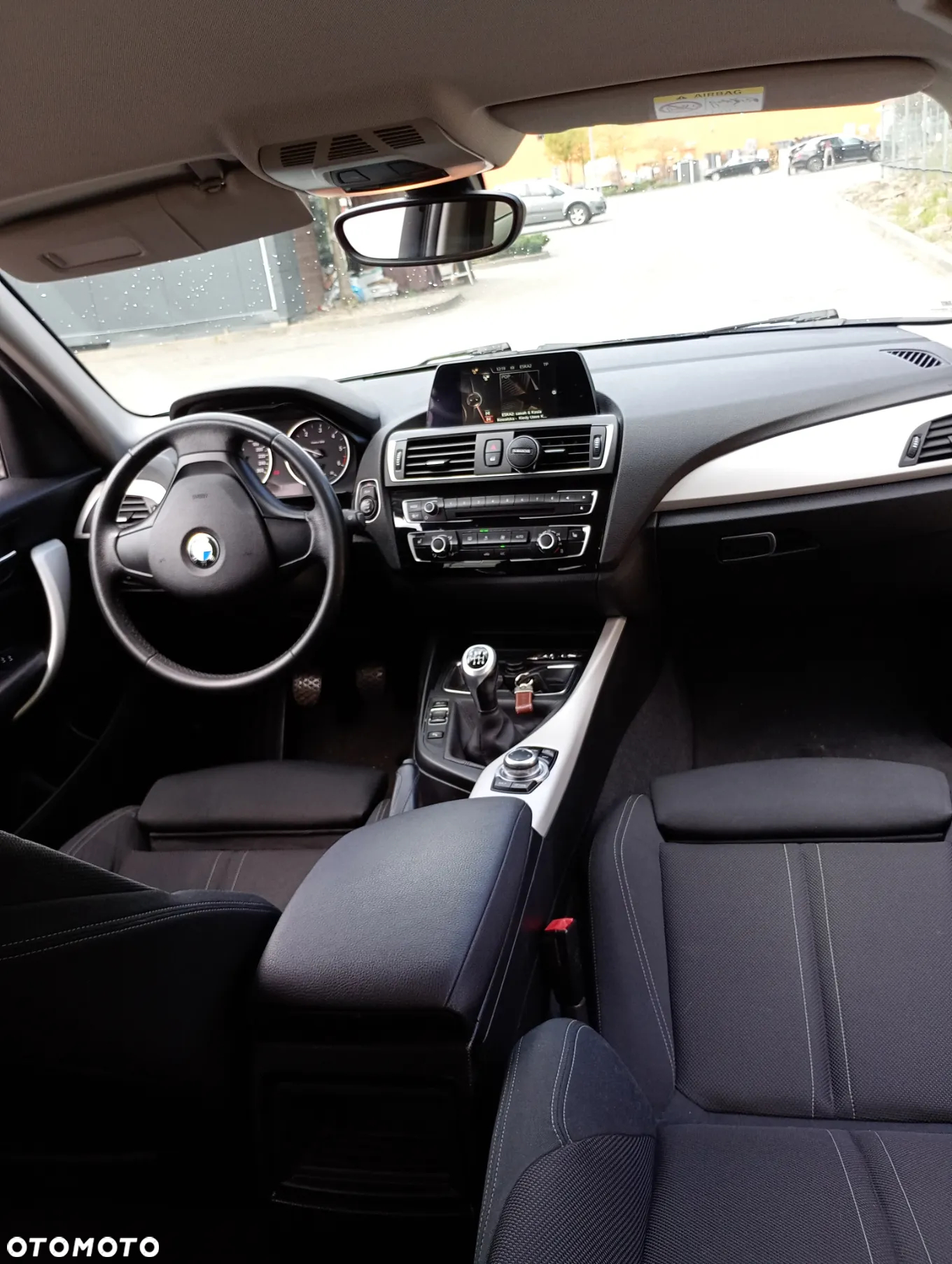 BMW Seria 1 116d - 10