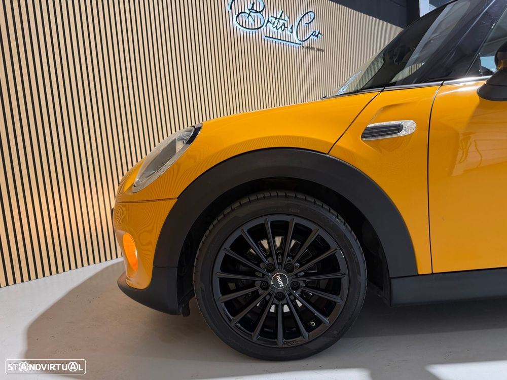 MINI 3 Portas One - 18