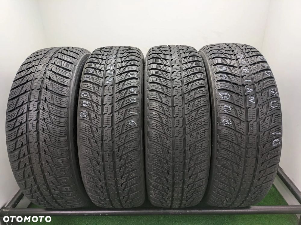 Opony zimowe 215/70/16 Nokian WR SUV 3