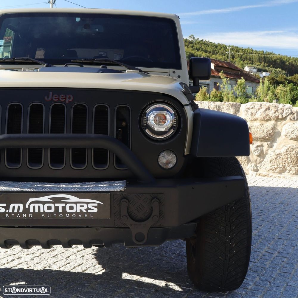 Jeep Wrangler Unlimited - 16