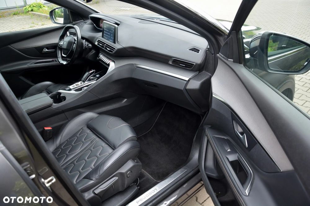 Peugeot 5008 BlueHDi 180 EAT8 GT - 28