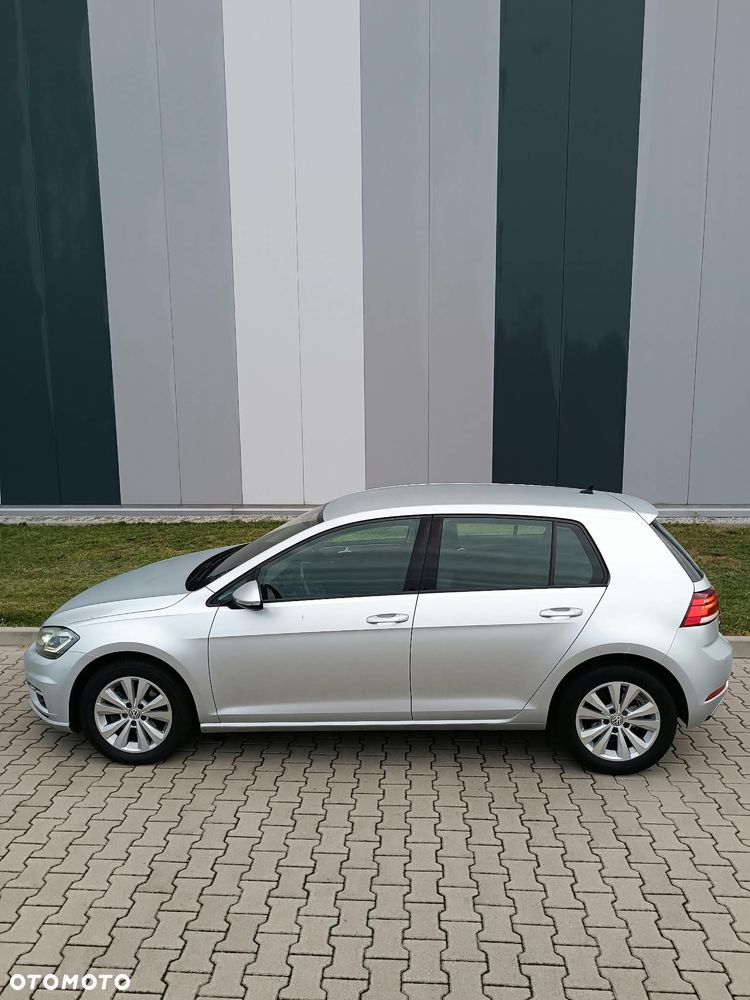 Volkswagen Golf - 21