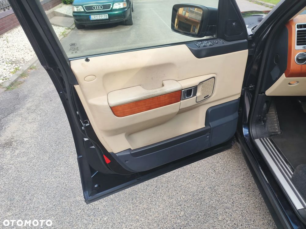 Land Rover Range Rover TDV8 Vogue - 21