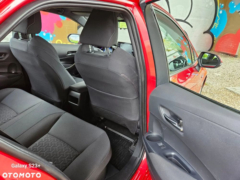 Toyota Corolla 1.8 Hybrid Executive - 13