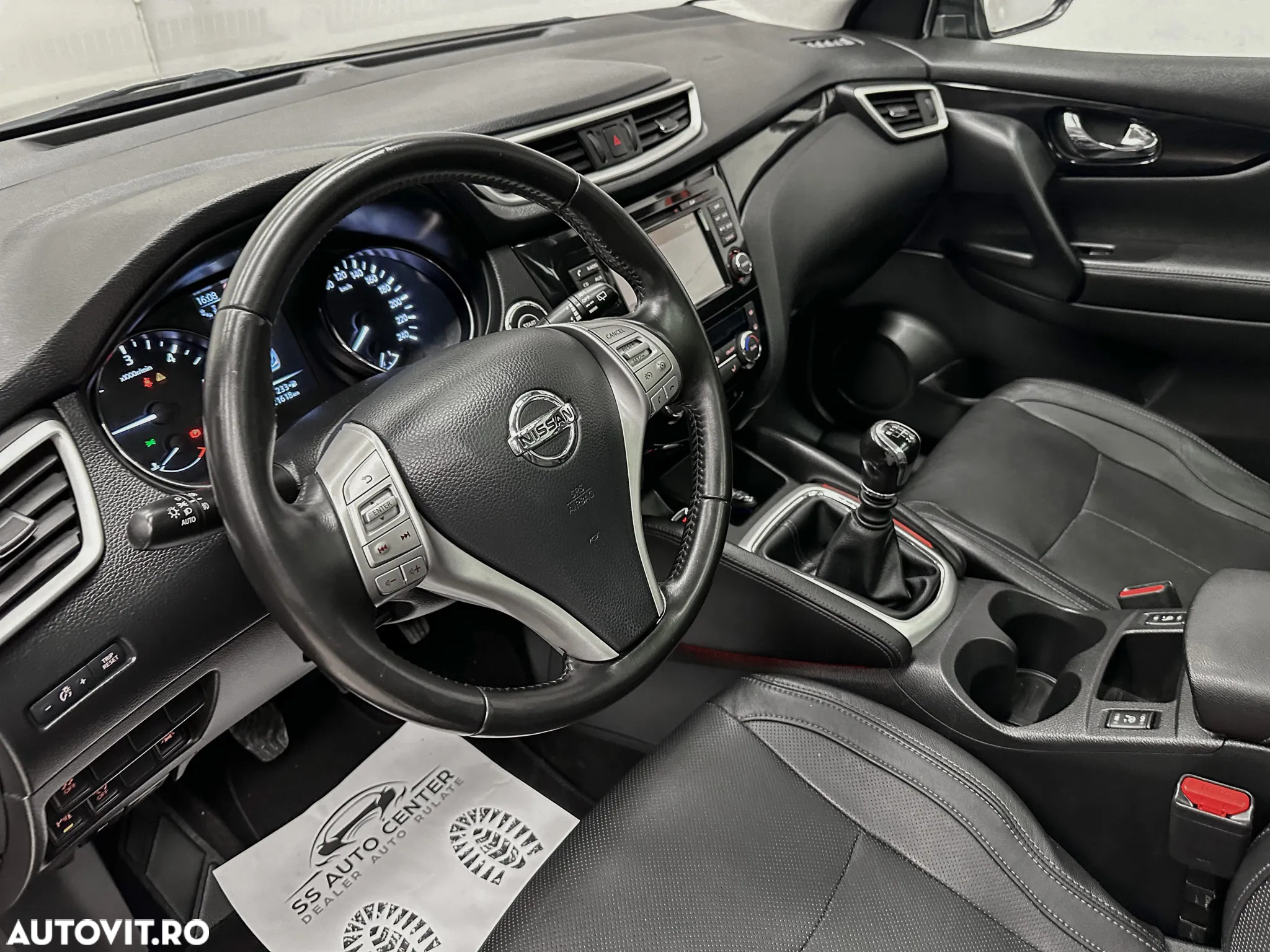 Nissan Qashqai 1.6 DCI Start/Stop Tekna - 24