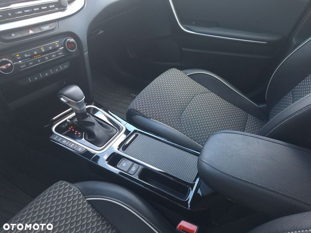 Kia XCeed 1.5 T-GDI Business Line DCT - 27