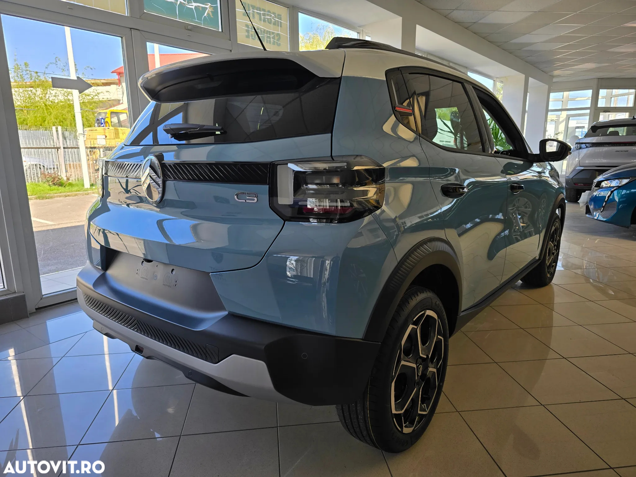 Citroën C3 1.2 PureTech 100 S&S BVM6 MAX - 3
