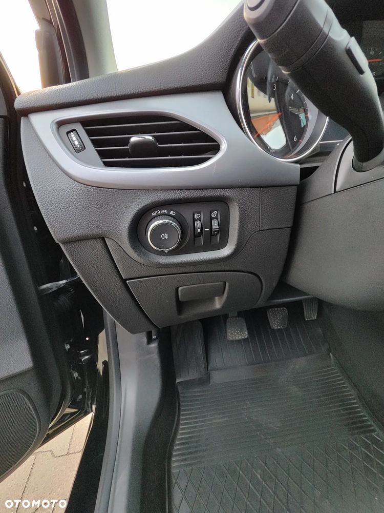 Opel Astra 1.6 D (CDTI) Edition - 9