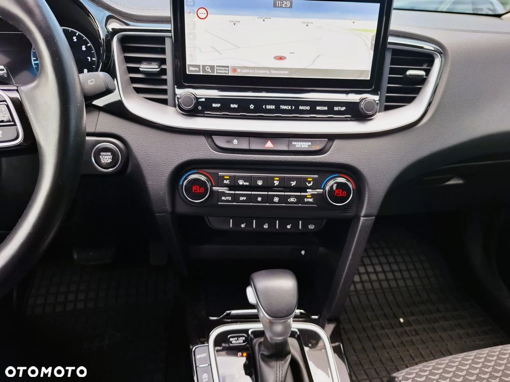 Kia XCeed 1.5 T-GDI Business Line DCT - 21