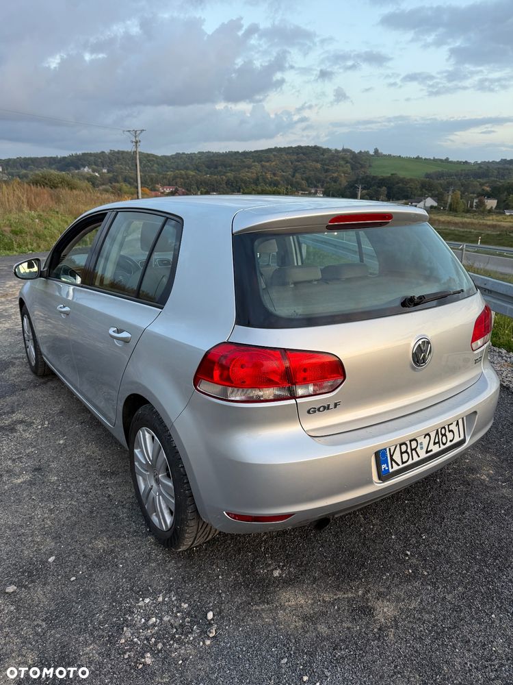 Volkswagen Golf - 5