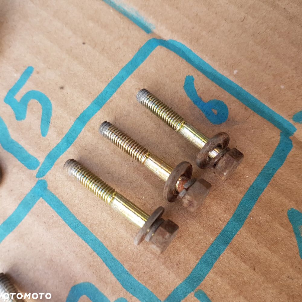 obudowa korpus mocowanie cewka diody wirnik szczotki z alternator fiat 126p maluch st fl el - 24