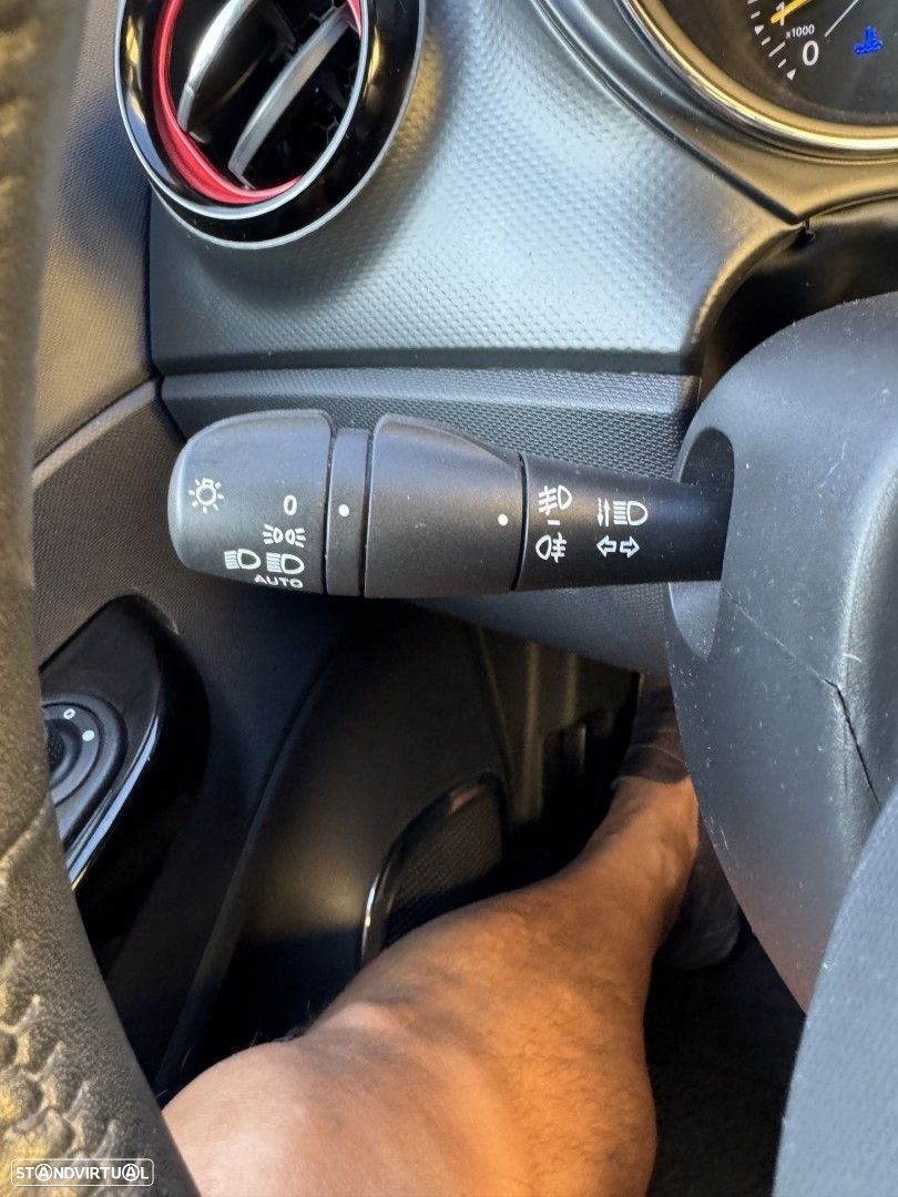 Renault Captur 1.2 TCe Exclusive EDC - 18