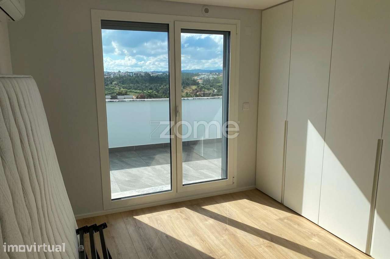Arrendamento | Apartamento T2 na Urbanização Vale do Mocho | Leiria - Grande imagem: 5/19