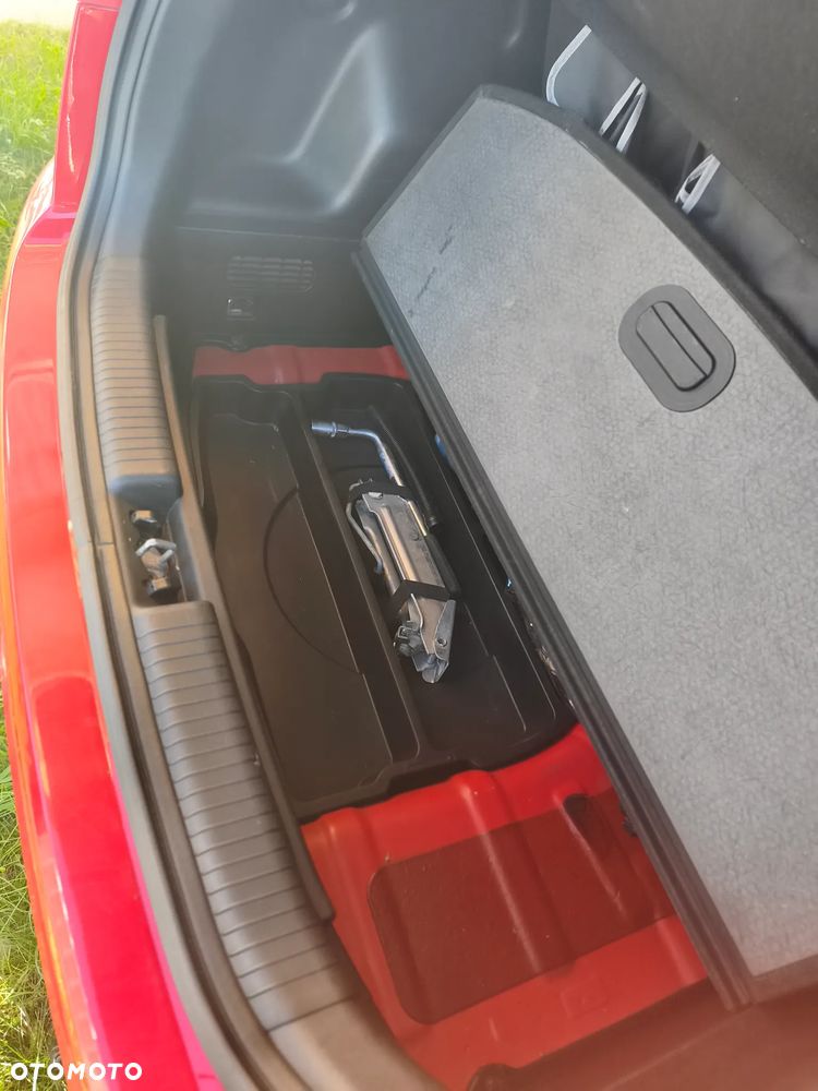 Kia Venga - 17