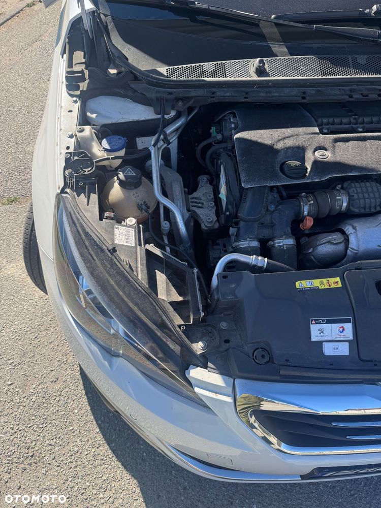 Peugeot 308 1.6 BlueHDi Active S&S EAT6 - 19