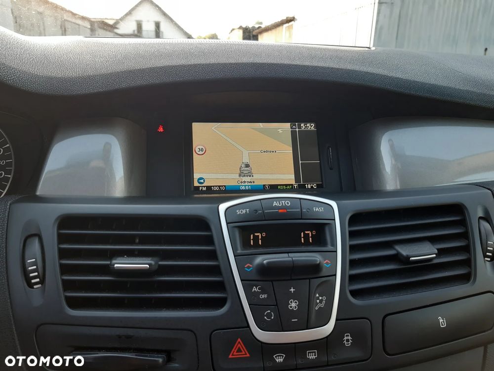 Renault Laguna 2.0 dCi Tech Run - 6
