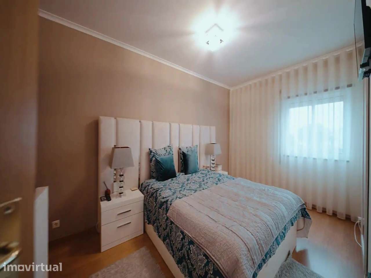 T2 com 2 casas de banho e ar condicionado  Porto - Grande imagem: 5/18