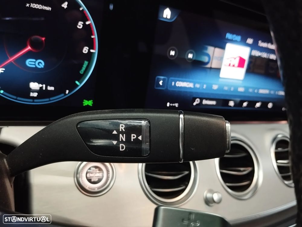 Mercedes-Benz E 300 de AMG Line - 25