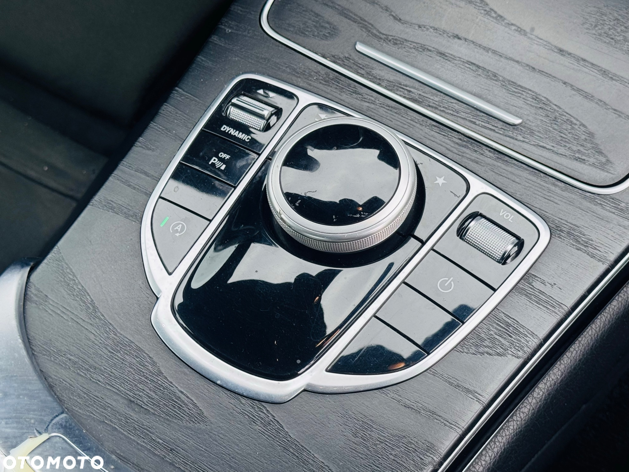 Mercedes-Benz Klasa C 220 d 9G-TRONIC - 29