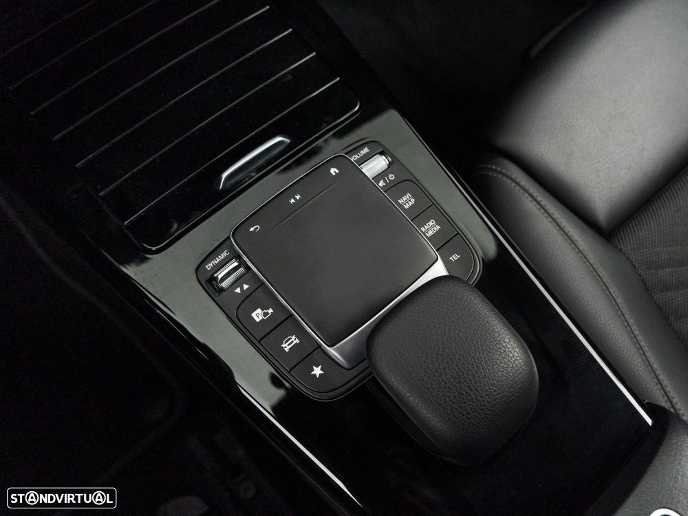 Mercedes-Benz A 250 e Style Plus - 23