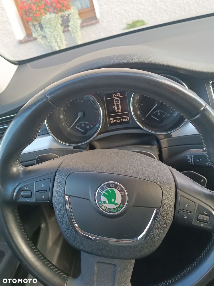 Skoda Superb 2.0 TDI 4x4 Ambition DSG - 11