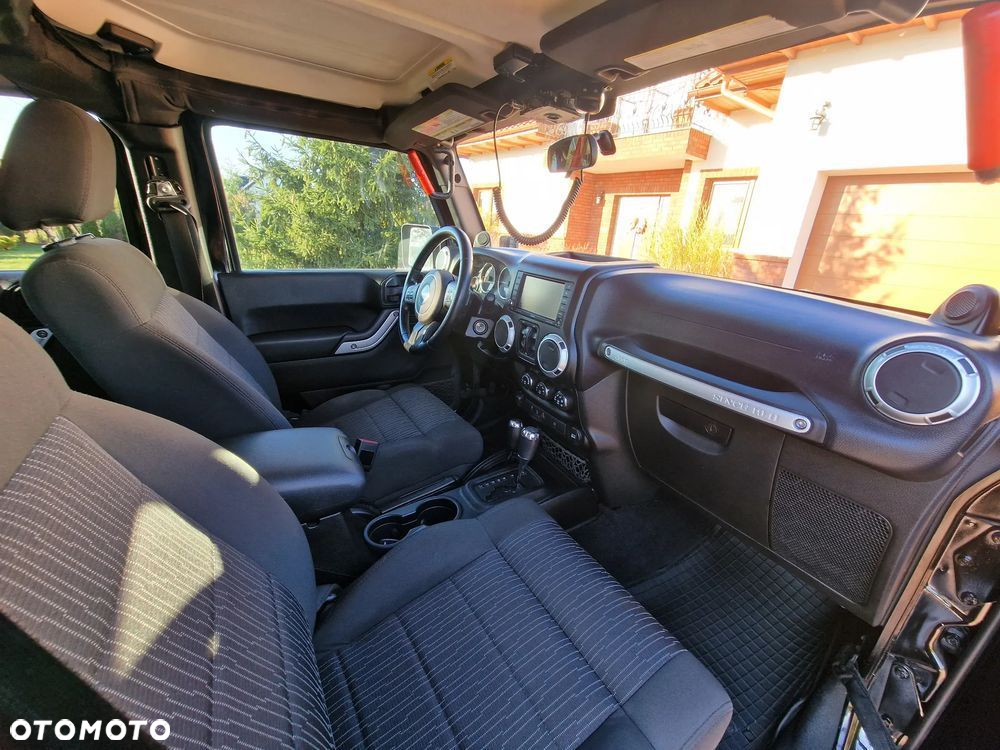 Jeep Wrangler Unlimited 3.8 Rubicon - 28
