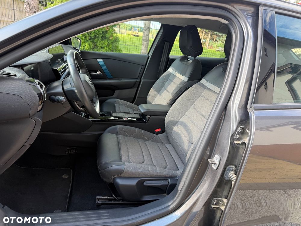Citroën C4 EV156 54kWh Max - 21