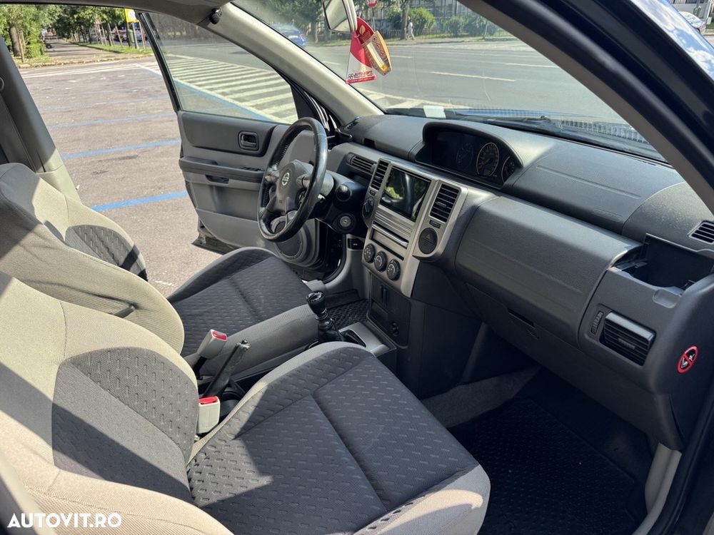 Nissan X-Trail 2.2 dCi Comfort - 9