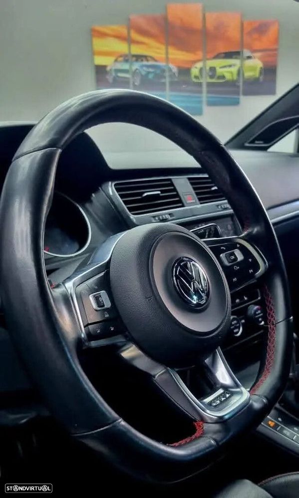 VW Golf - 24