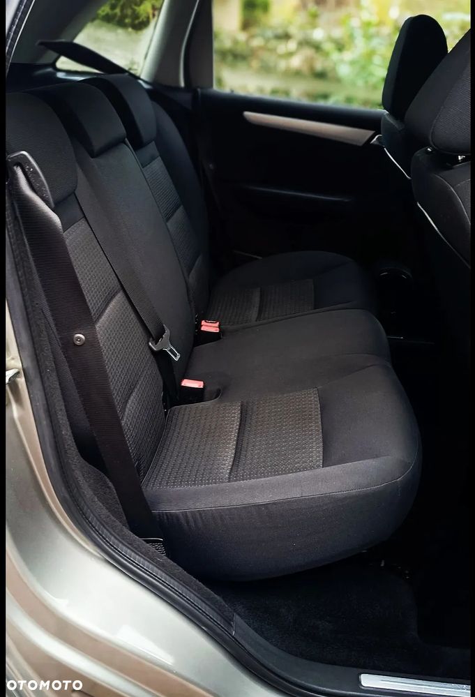 Mercedes-Benz Klasa B - 15