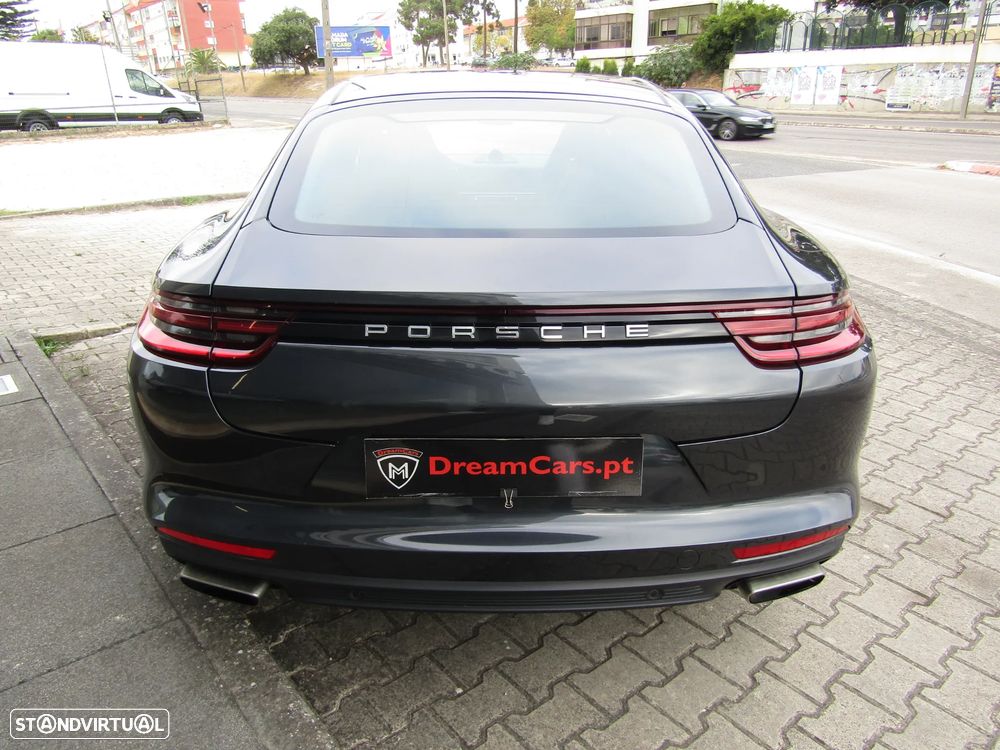Porsche Panamera 4 E-Hybrid - 8