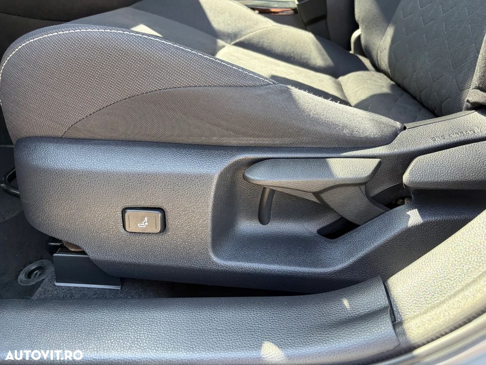 Toyota Corolla 1.8 HSD Dynamic - 22