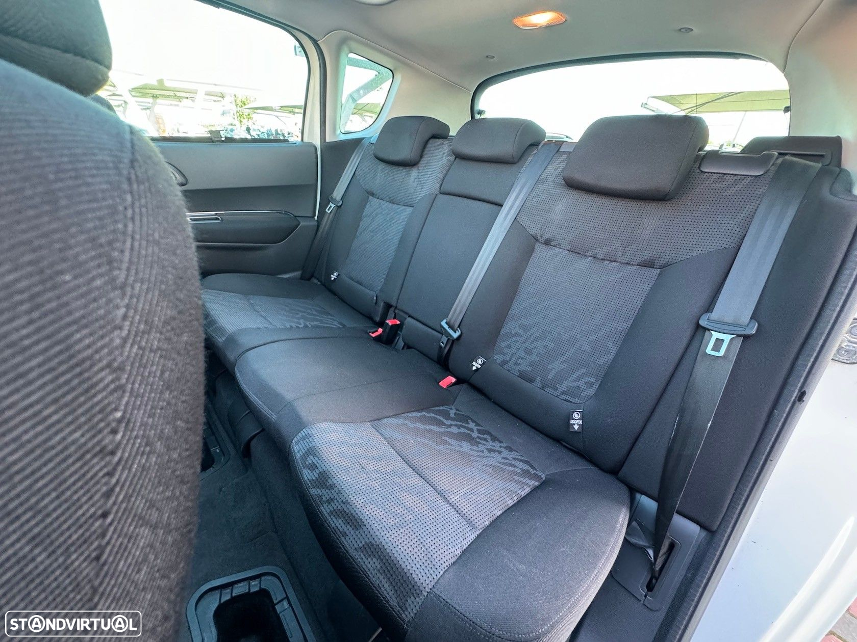 Peugeot 3008 1.6 e-HDi Allure 2-Tronic - 28