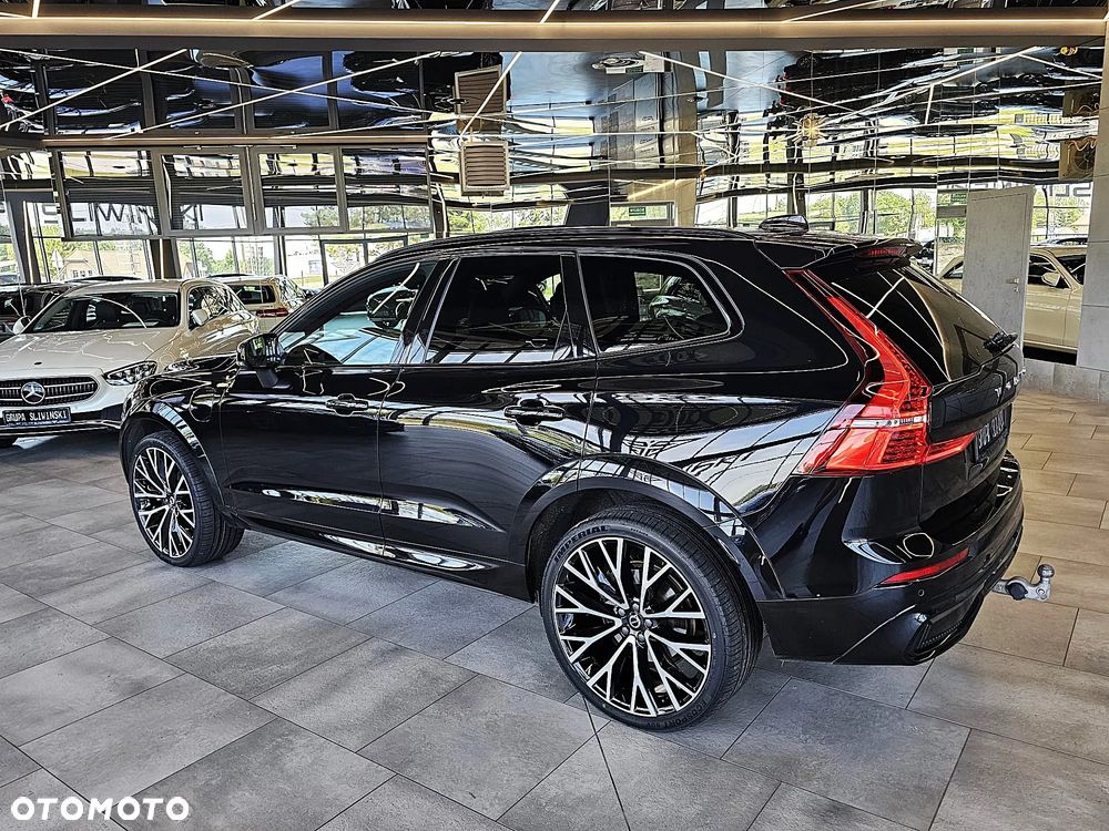Volvo XC 60 T6 AWD Recharge Plus Black Edition - 5