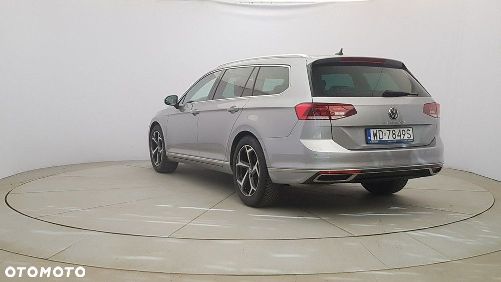 Volkswagen Passat - 5