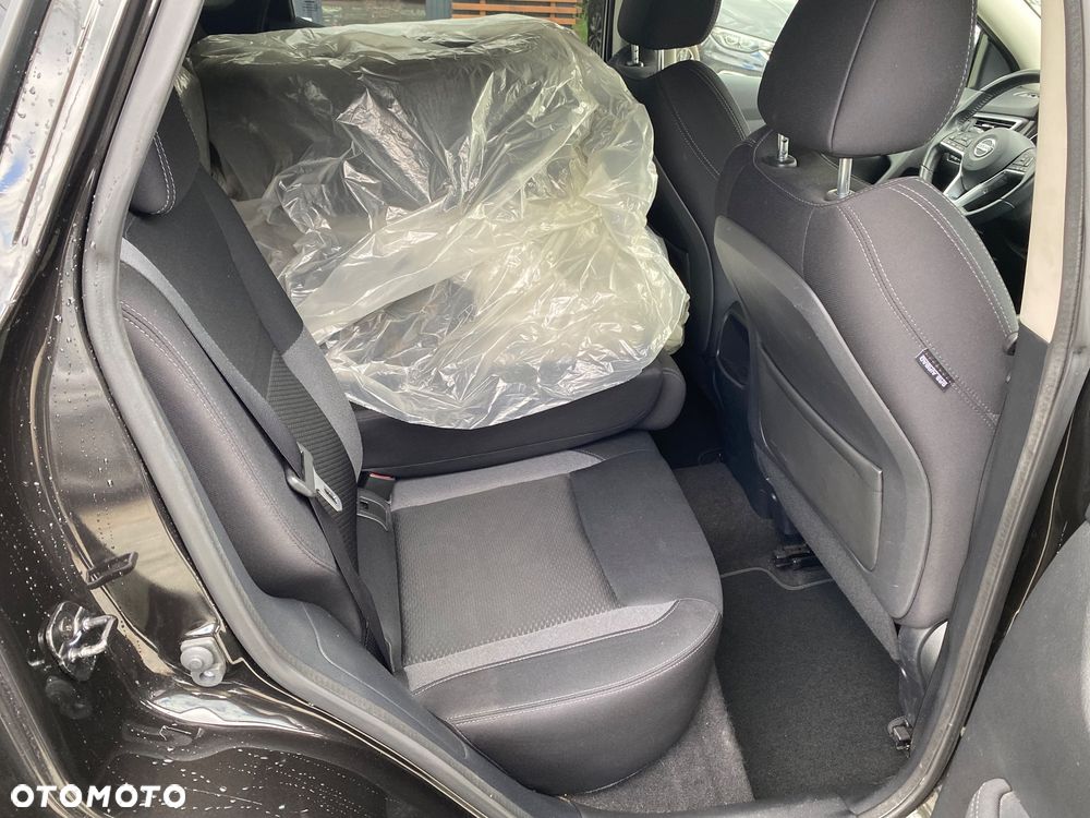Nissan Qashqai 1.6 DIG-T N-Connecta - 27