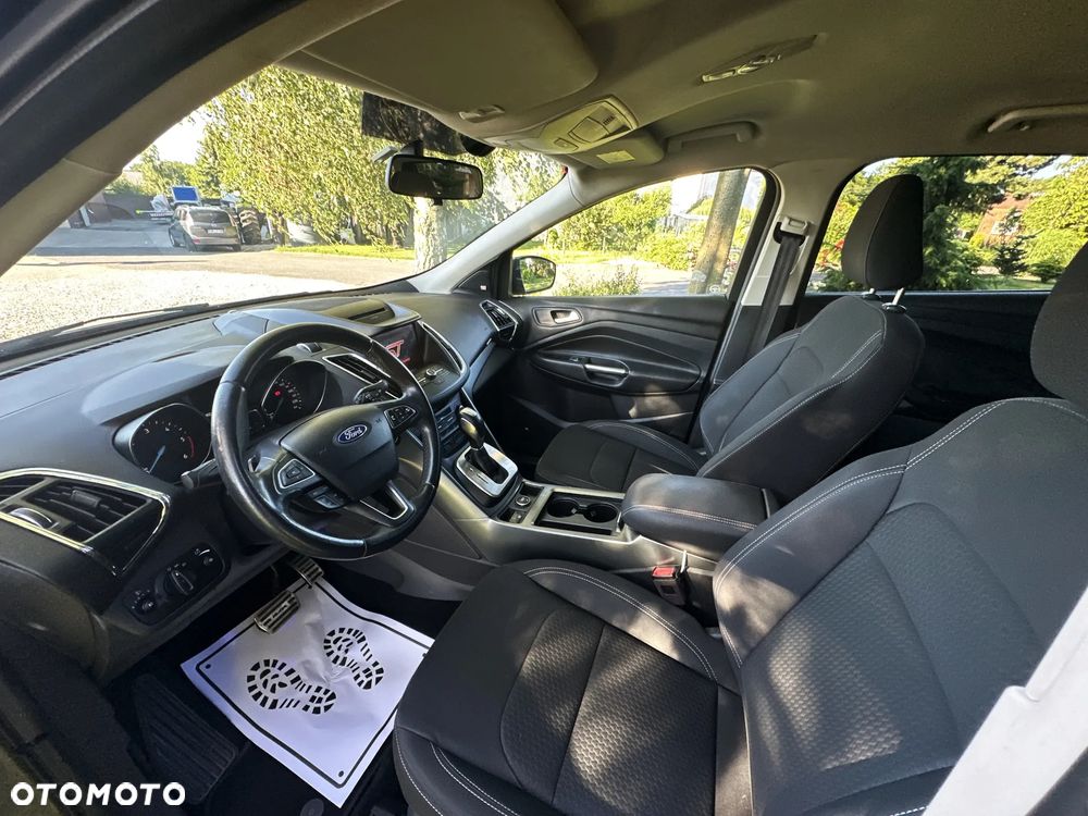 Ford Kuga 2.0 TDCi 2x4 Titanium - 23
