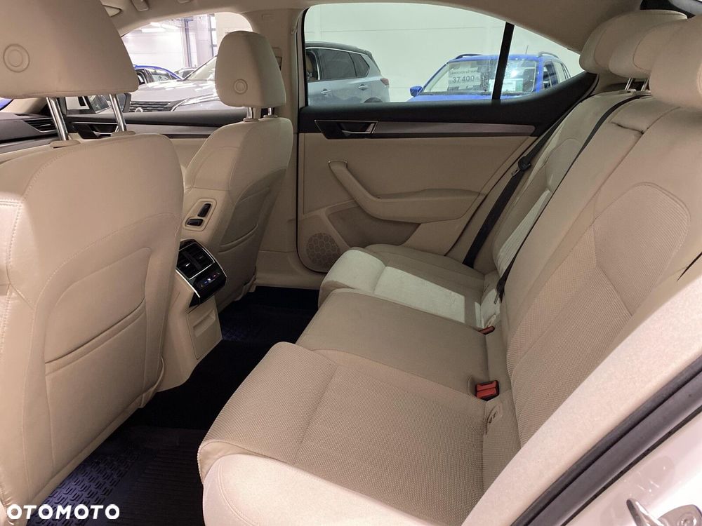 Skoda Superb 2.0 TDI SCR 4x4 Style DSG - 13