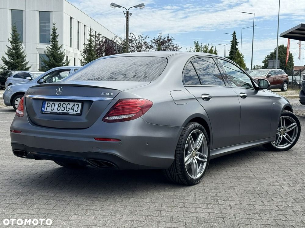 Mercedes-Benz Klasa E AMG 43 4Matic 9G-TRONIC - 13
