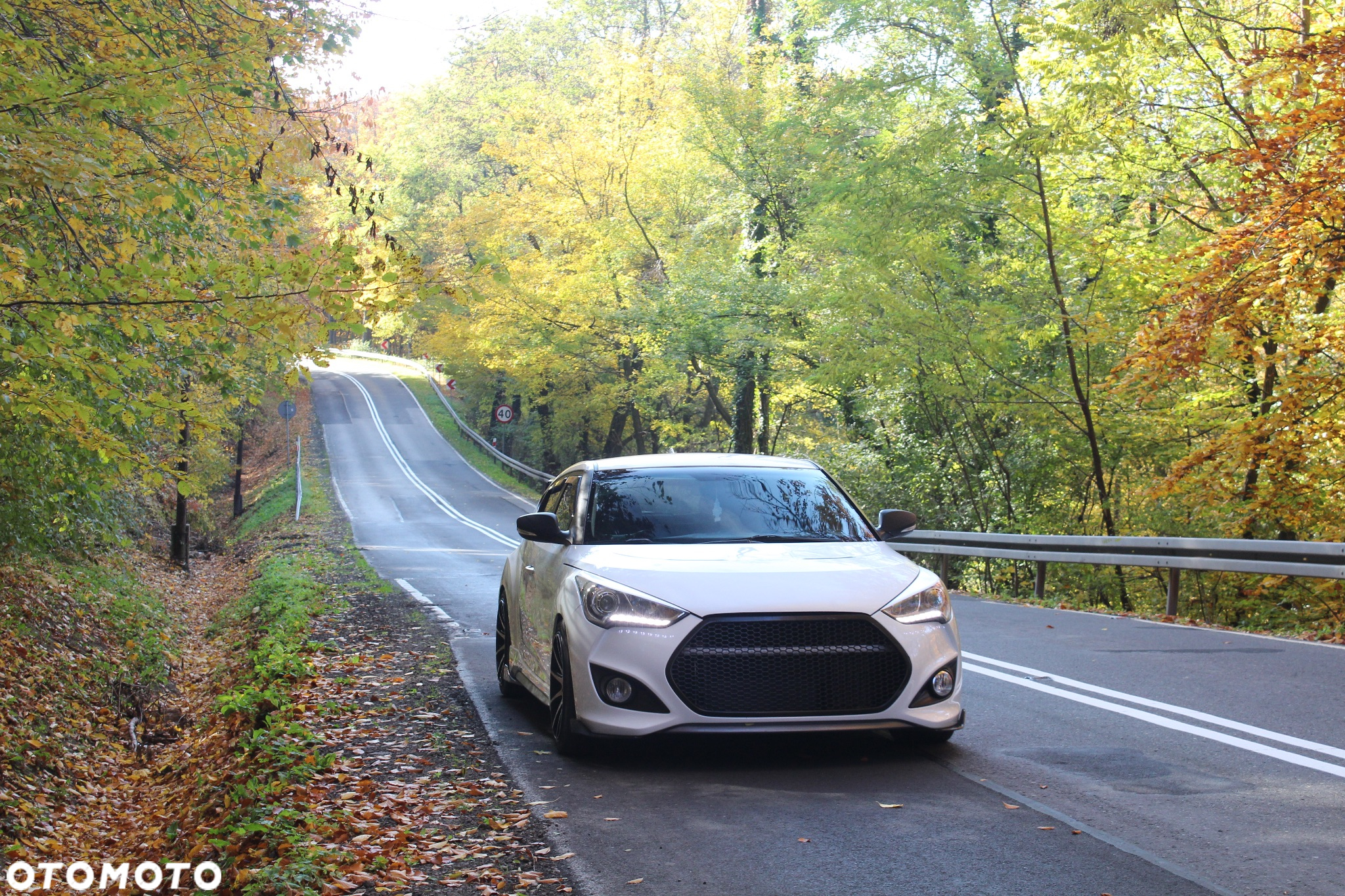 Hyundai Veloster 1.6 T-GDI Executive - 21