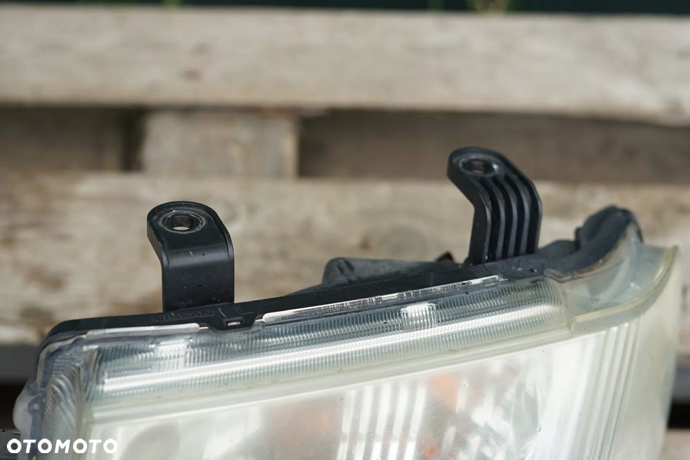 Lampa przód przednia lewa Nissan Pathfinder R51 Xenon Anglik - 3