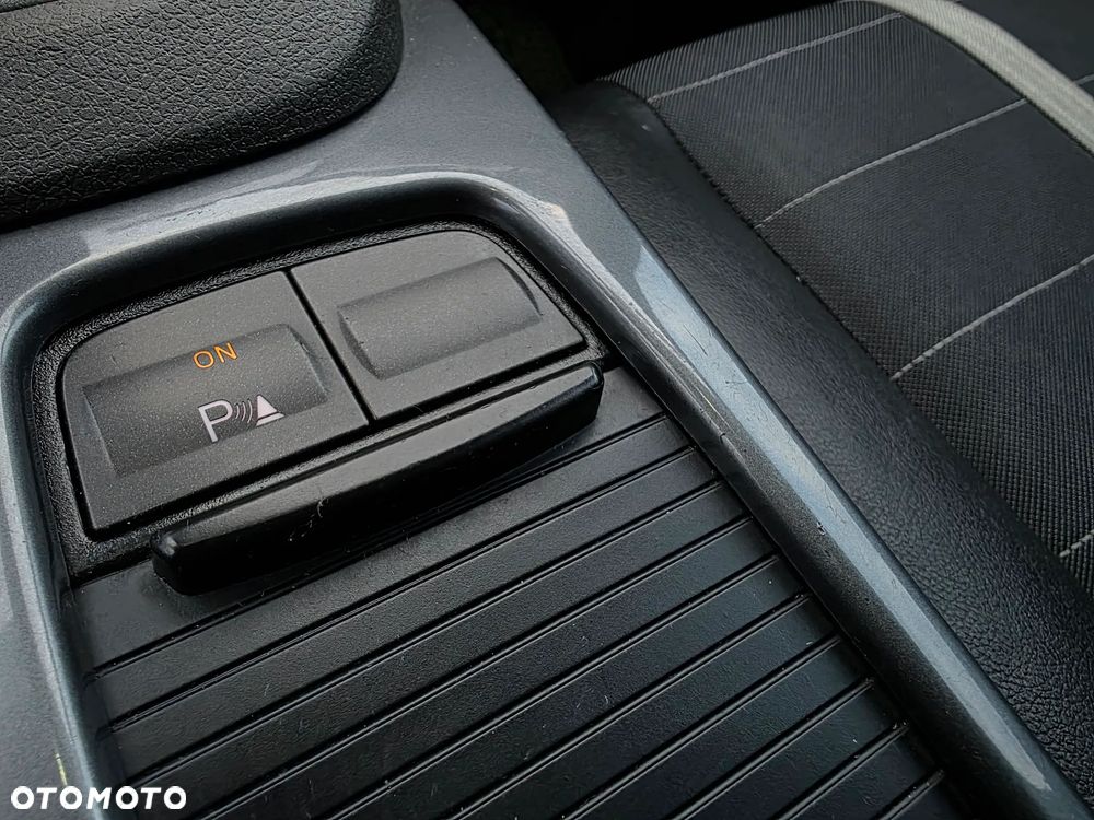 Ford Kuga 2.5 4x4 Individual - 13