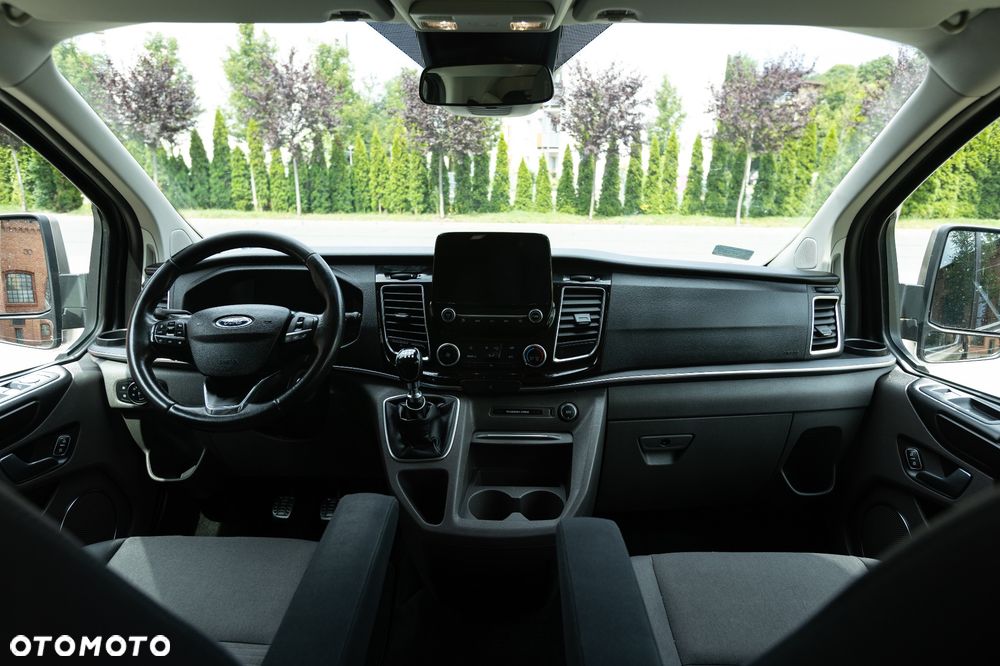 Ford Tourneo Custom 2.0 EcoBlue L2 Shuttle Bus Titanium Sel.Shift - 29