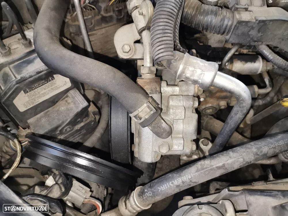 BOMBA DIREÇÃO TOYOTA AVENSIS BERLINA T25 - 1