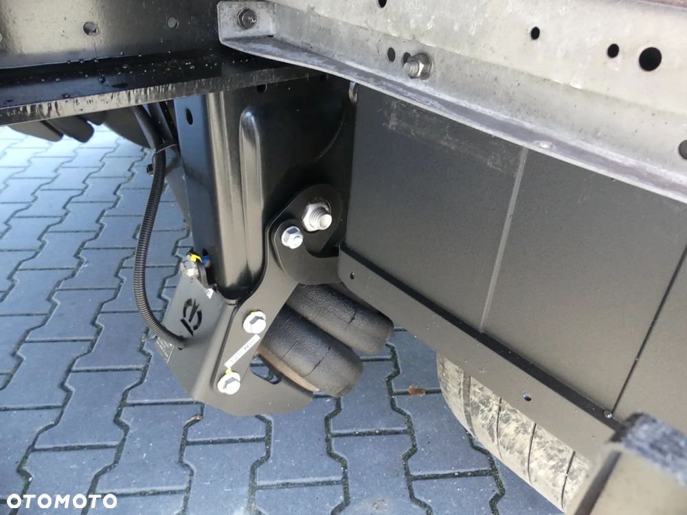 Krone MEGA / FIRANKA / OŚ PODNOSZONA / DACH PODNOSZONY / - 21