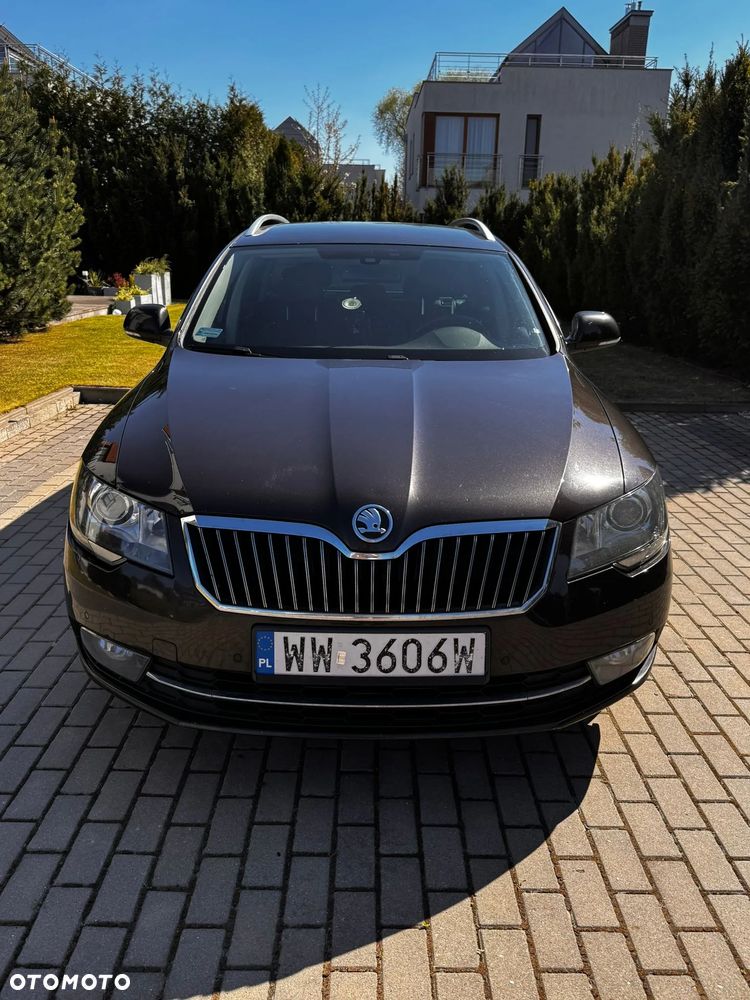 Skoda Superb 2.0 TDI Elegance - 2
